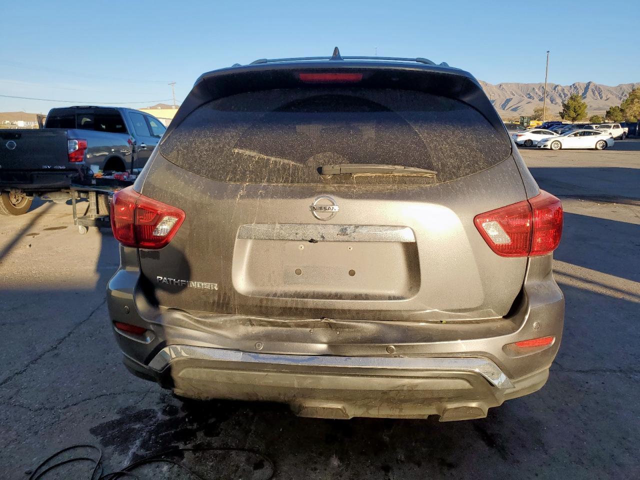 2020 Nissan Pathfinder S - Image 6