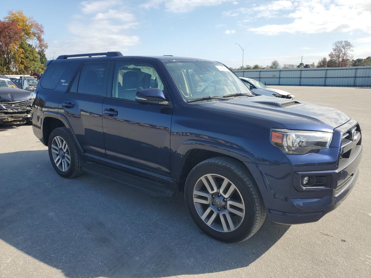 2023 Toyota 4Runner Se - Image 4