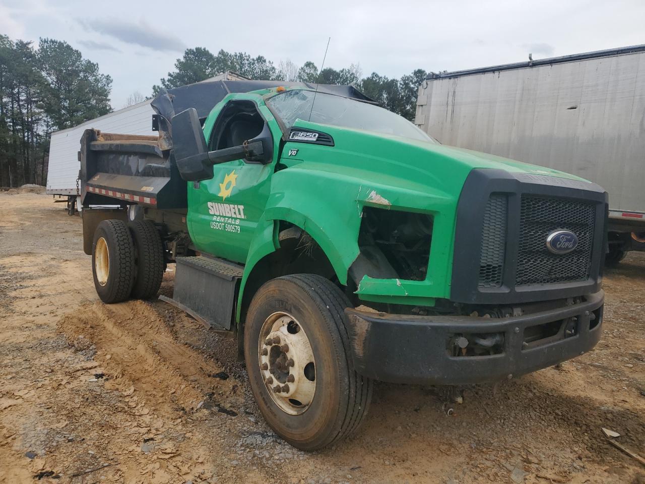 2018 Ford F650 Super Duty Dump Truck - Image 4