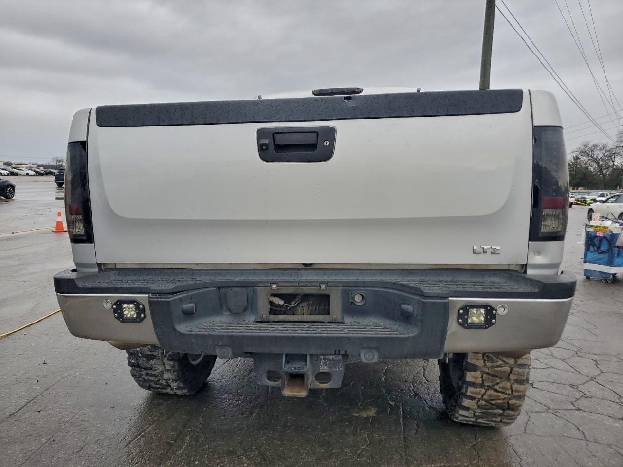 2011 Chevrolet Silverado K2500 Heavy Duty Ltz - Image 6
