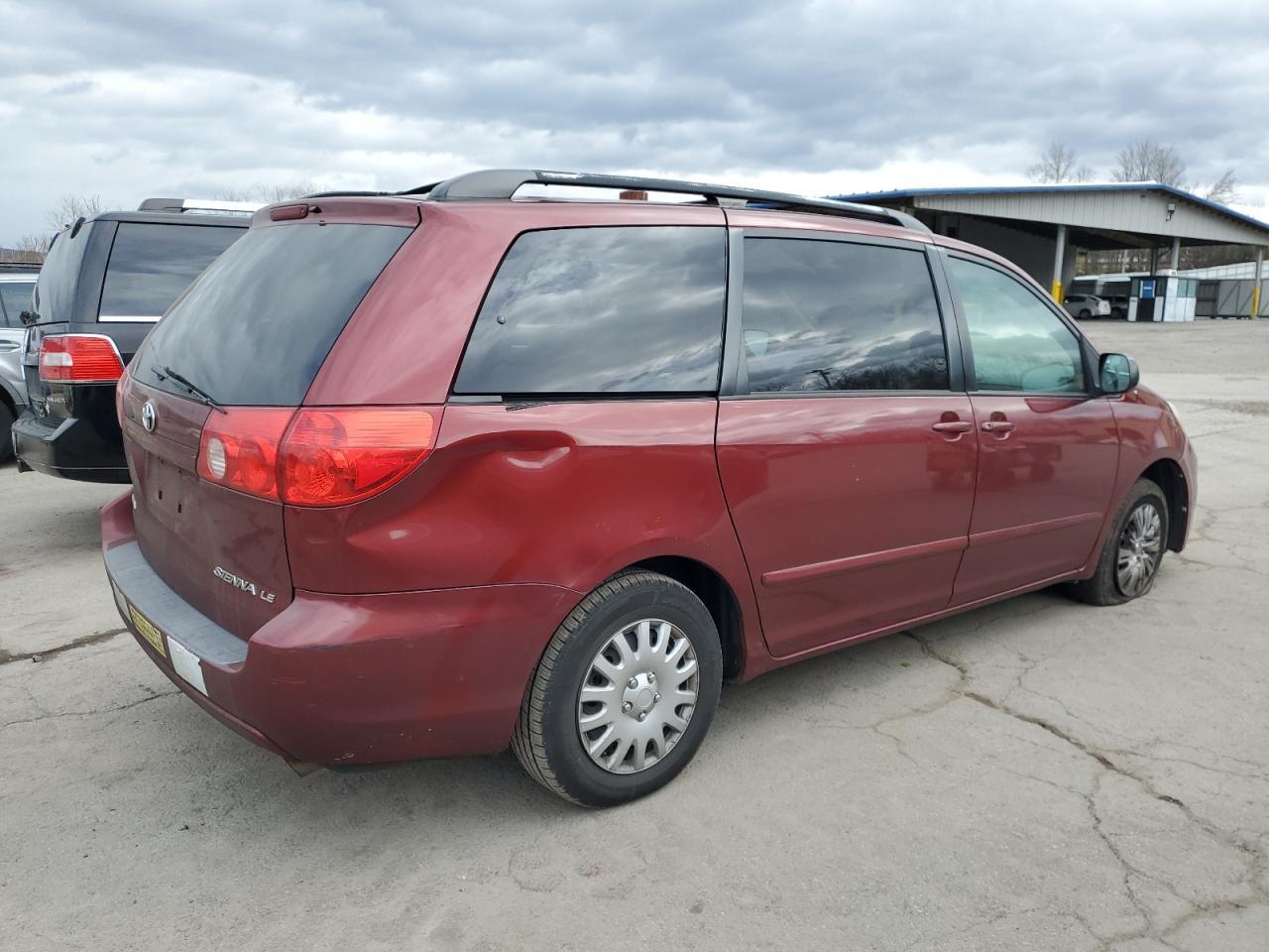 2009 Toyota Sienna Ce - Image 3