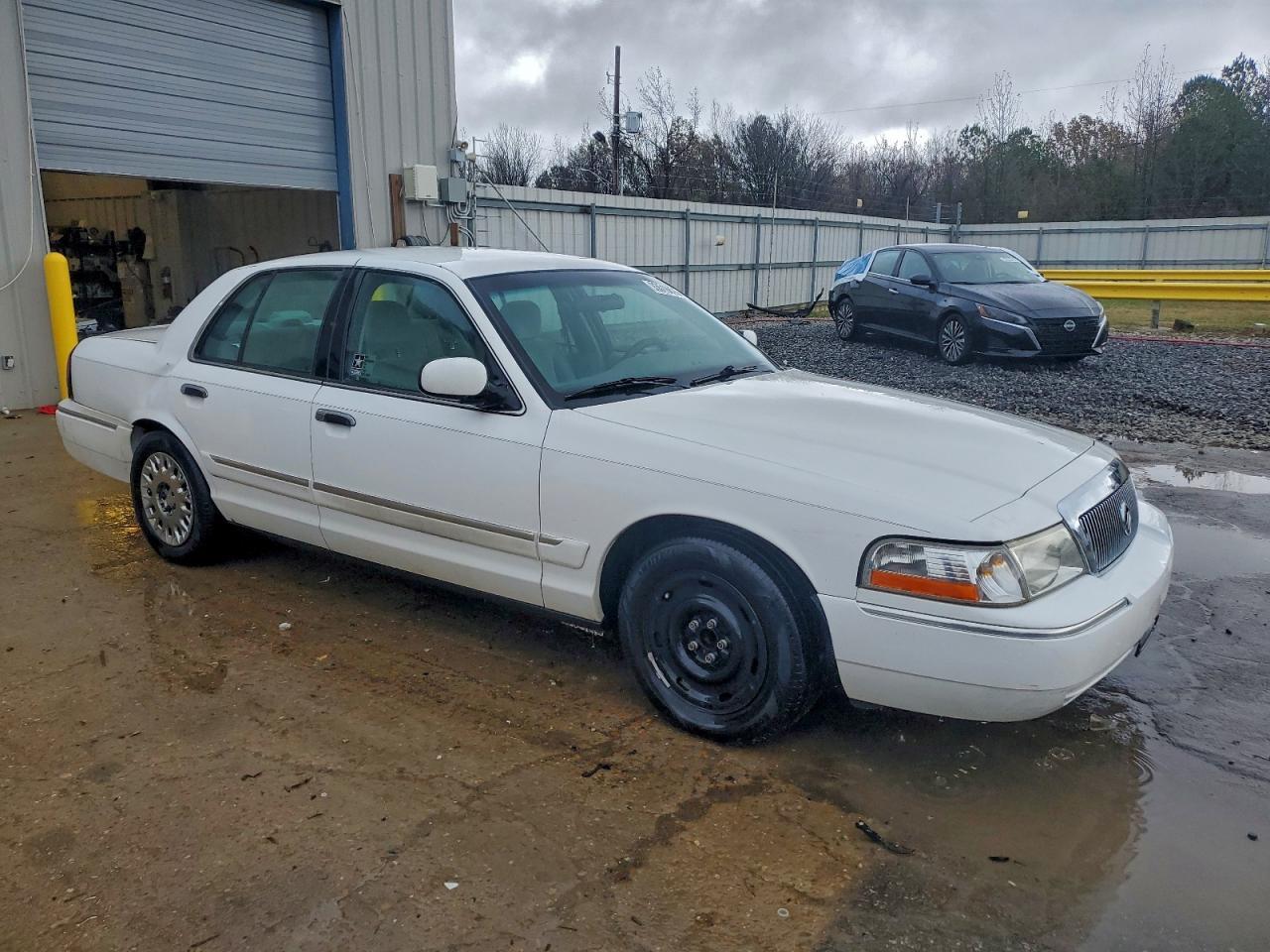 2003 Mercury Grand Marquis Gs - Фото 4