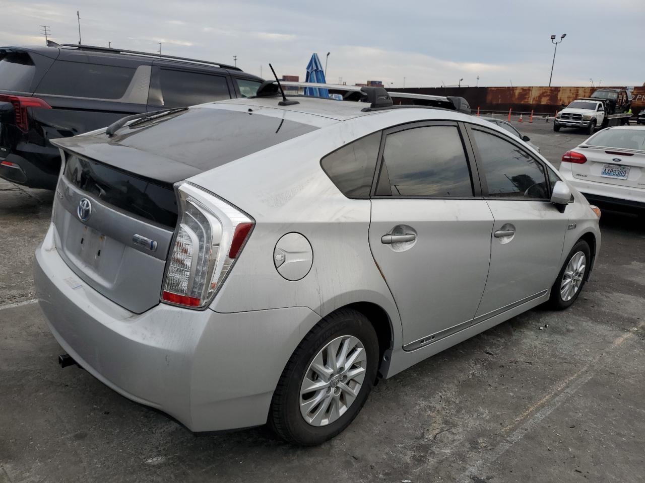 2012 Toyota Prius Plug-In - Image 3