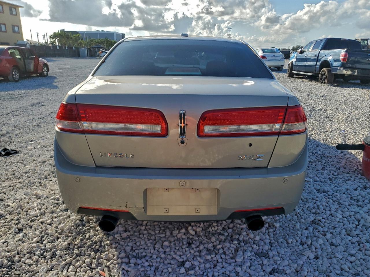 2010 Lincoln Mkz - Фото 6