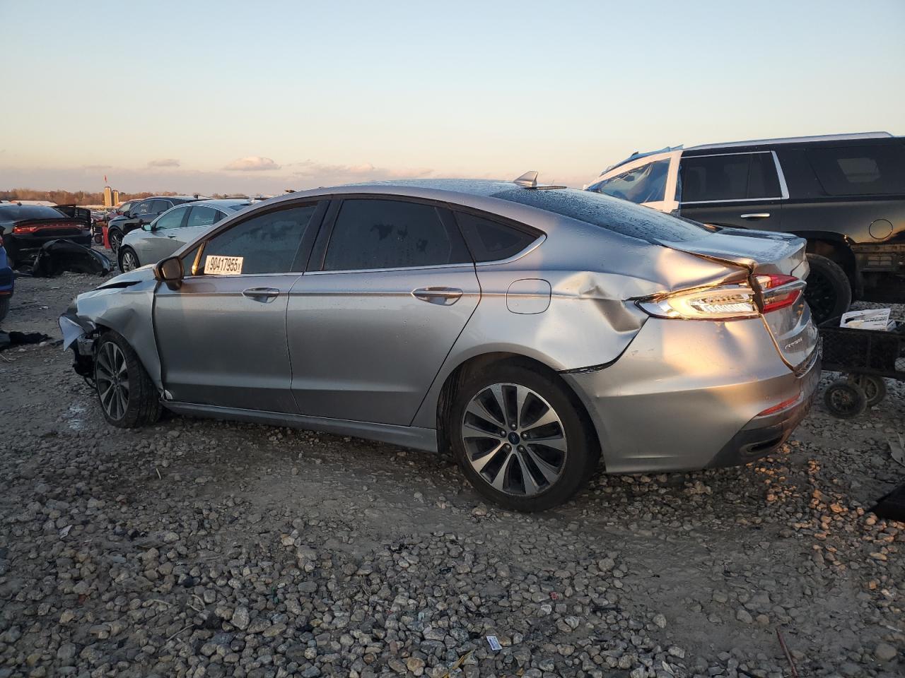 2020 Ford Fusion Se - Фото 2