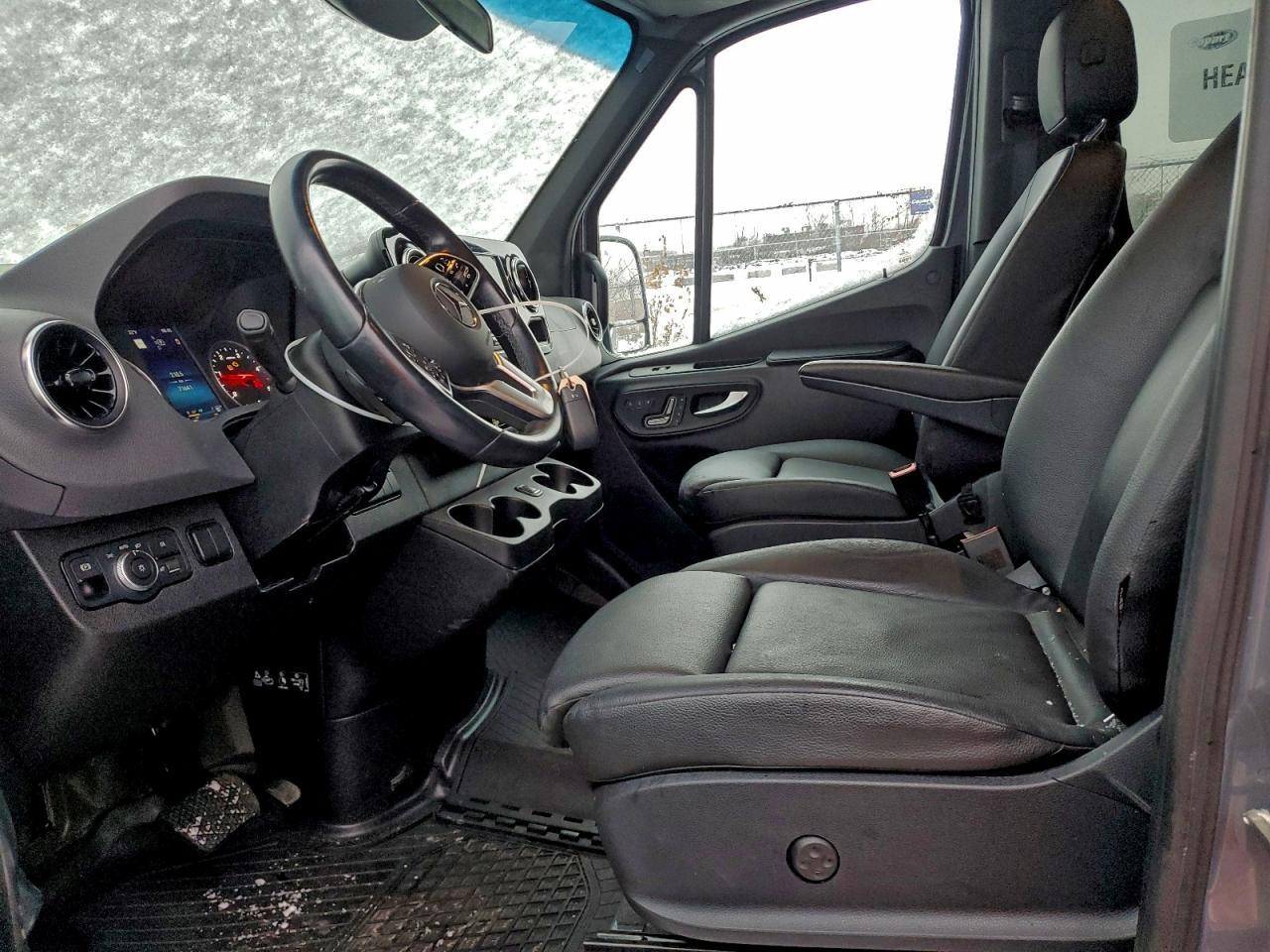 2021 Mercedes-Benz Sprinter 2500 - Image 7