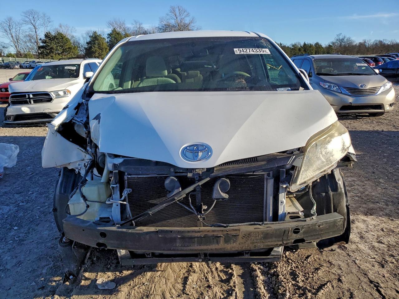 2011 Toyota Sienna Le - Фото 5