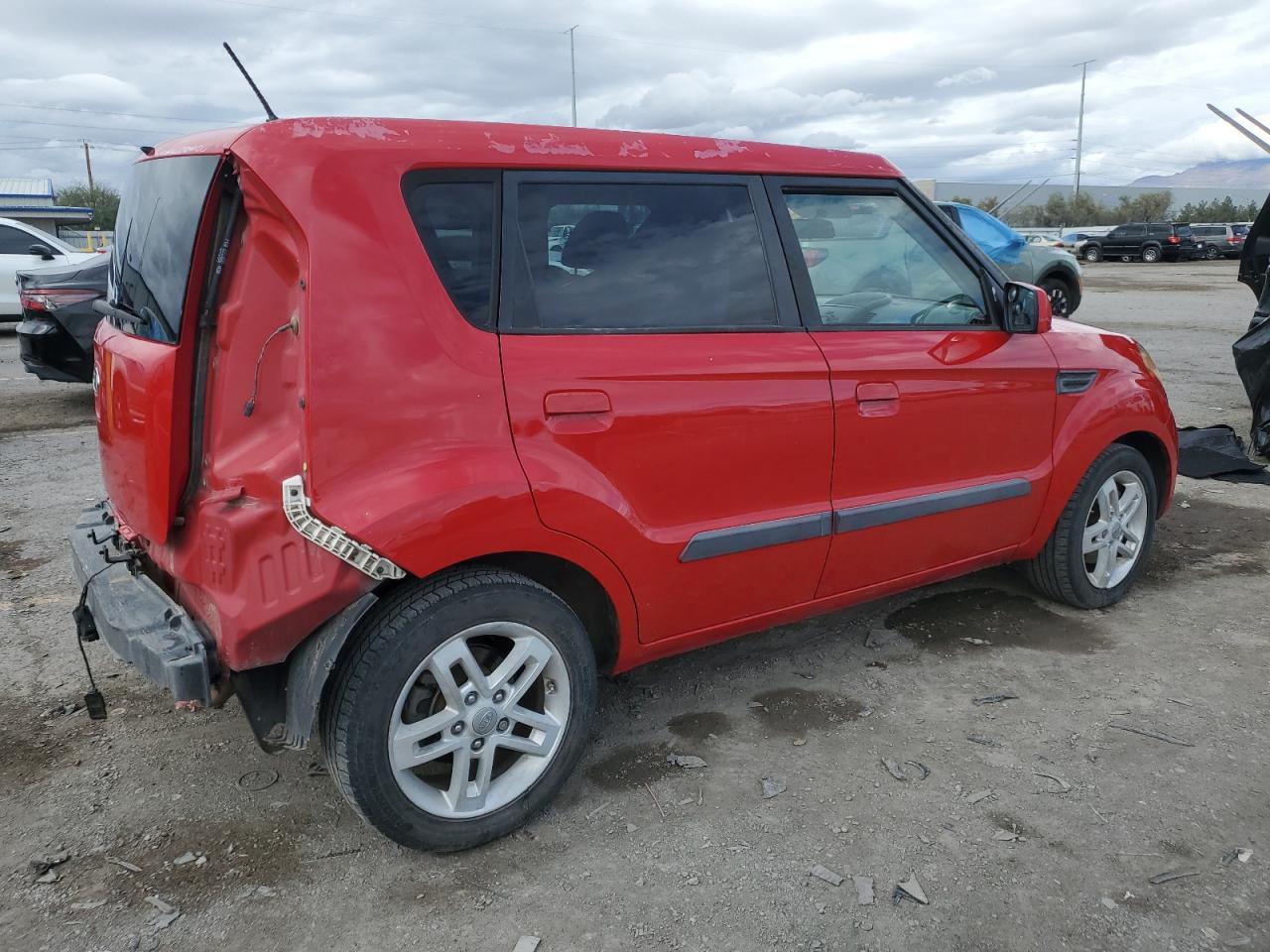2010 Kia Soul + - Image 3