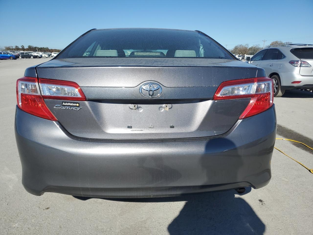 2013 Toyota Camry L - Фото 6
