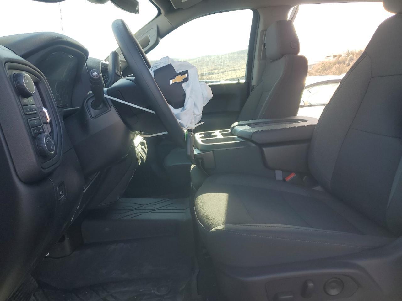 2026 Chevrolet Silverado K1500 Custom - Image 7