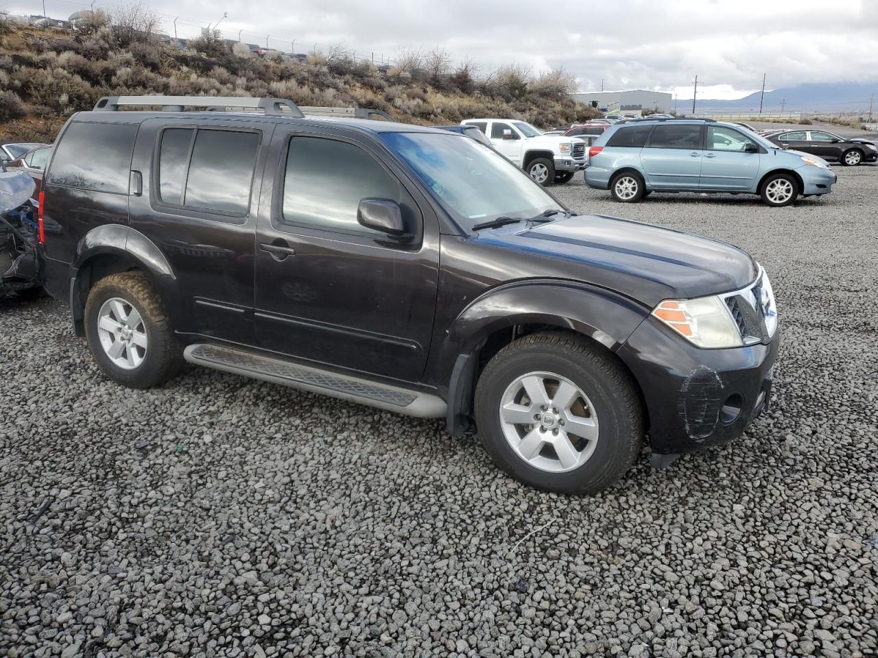 2012 Nissan Pathfinder S - Image 4