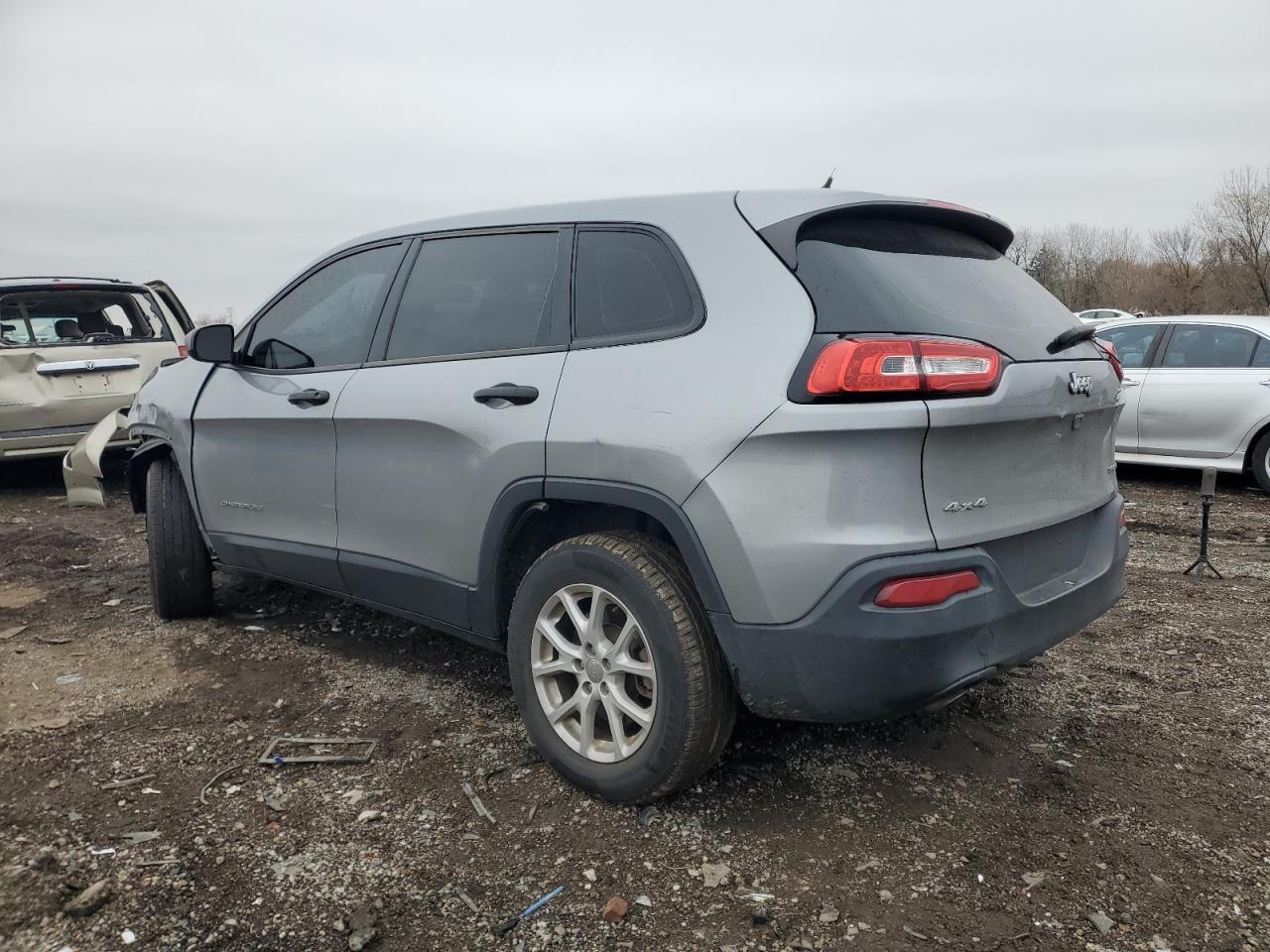 2015 Jeep Cherokee - Фото 2