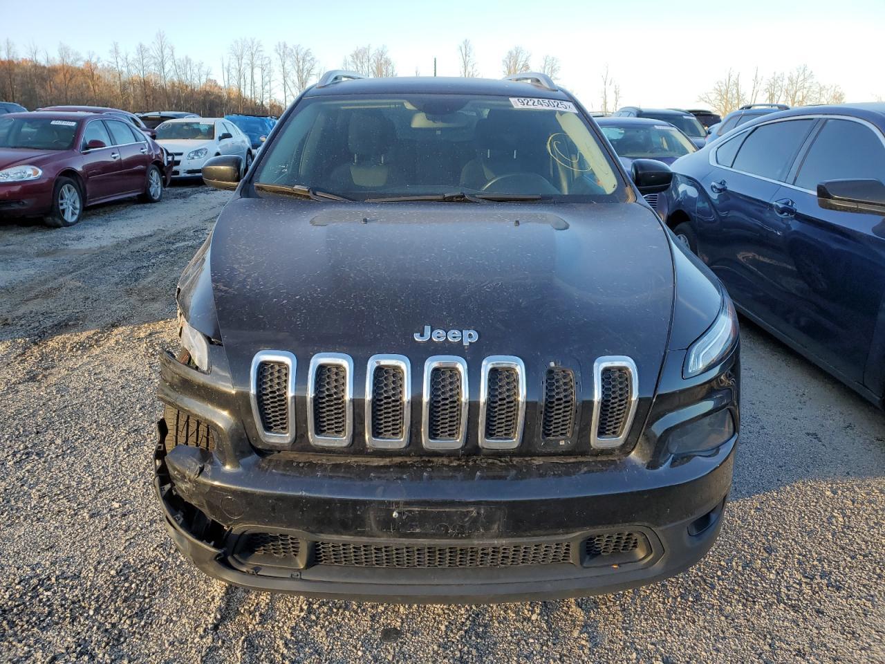 2014 Jeep Cherokee Latitude - Image 5