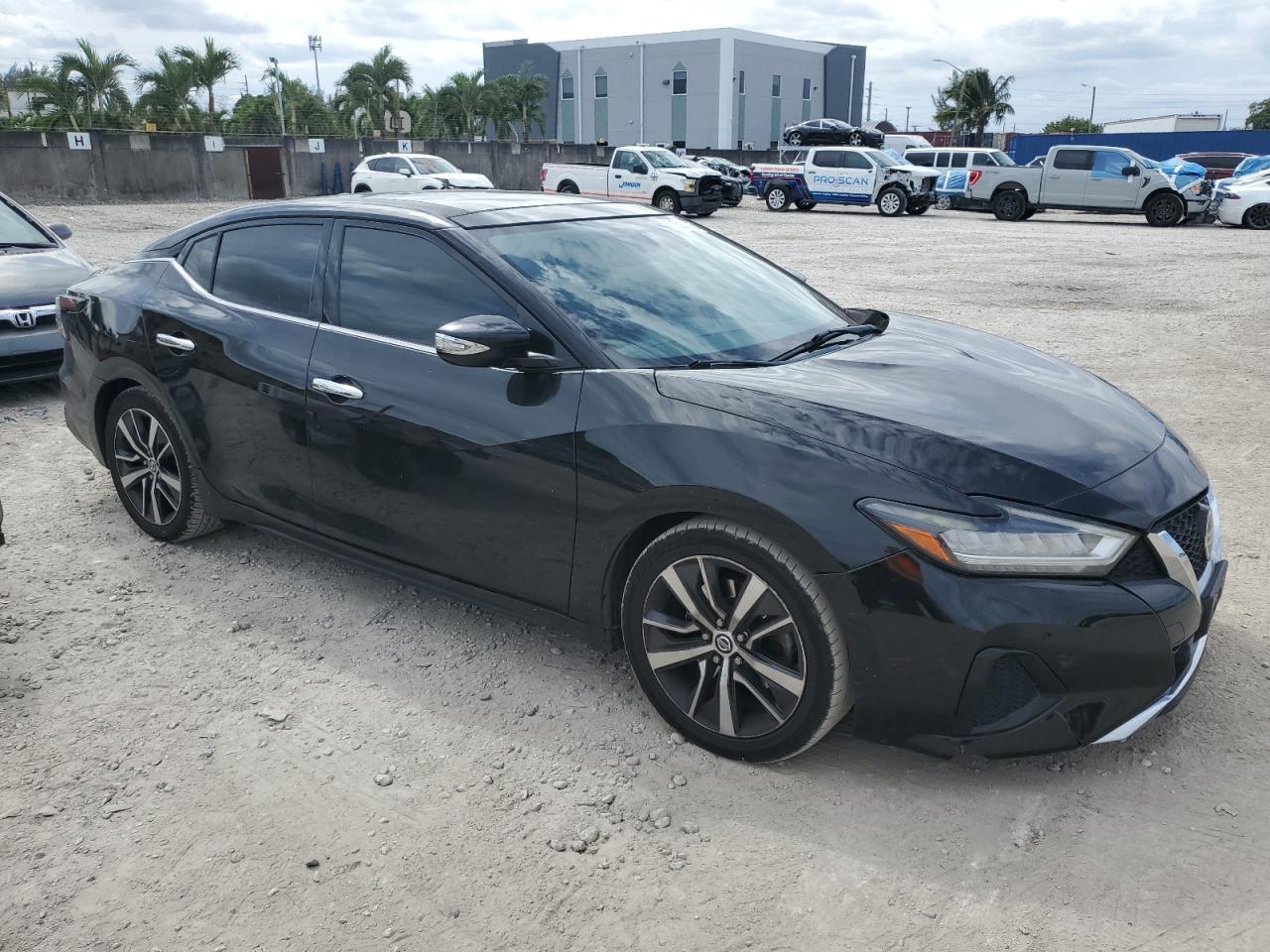 2019 Nissan Maxima S - Image 4