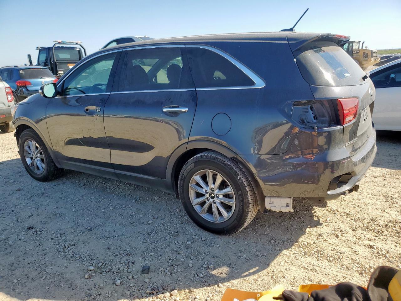 2019 Kia Sorento Lx V6 - Image 2