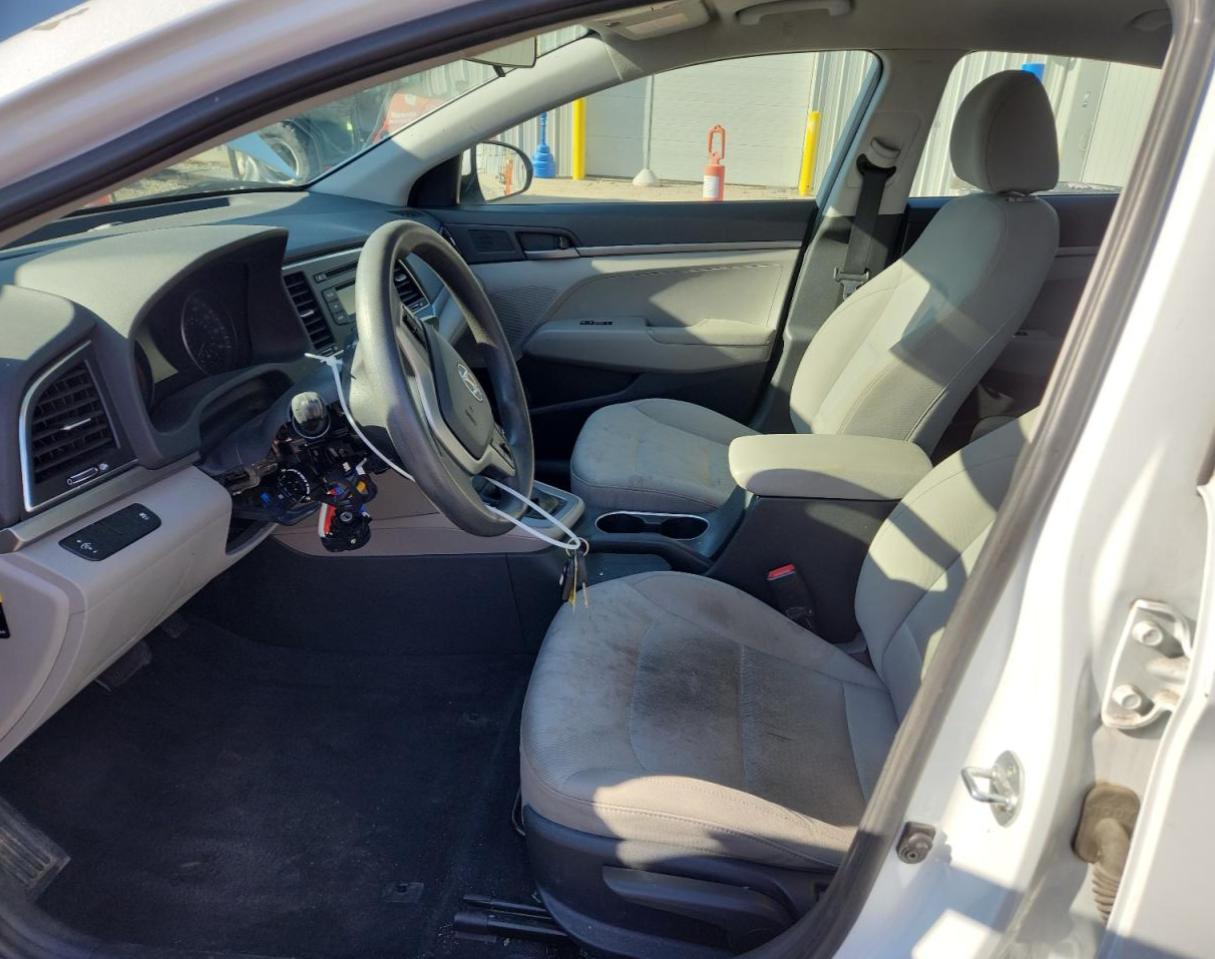 2017 Hyundai Elantra Se - Фото 7