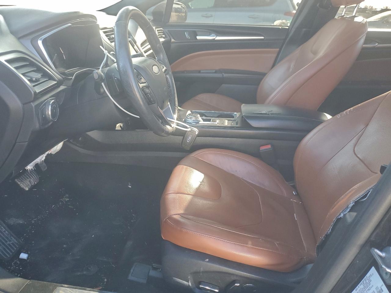 2020 Ford Fusion Titanium - Фото 7