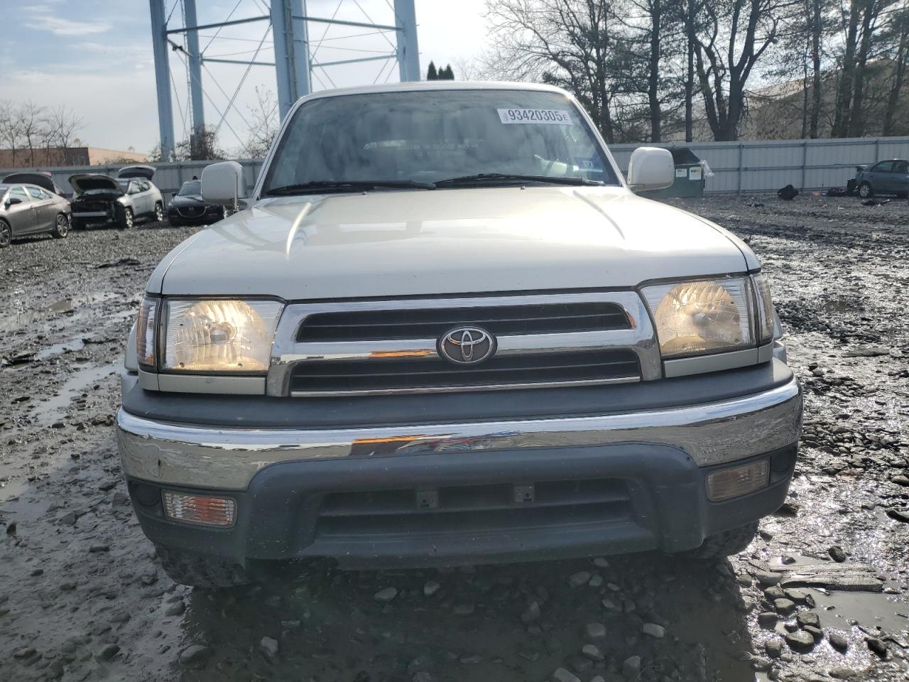 2000 Toyota 4Runner Sr5 - Image 5