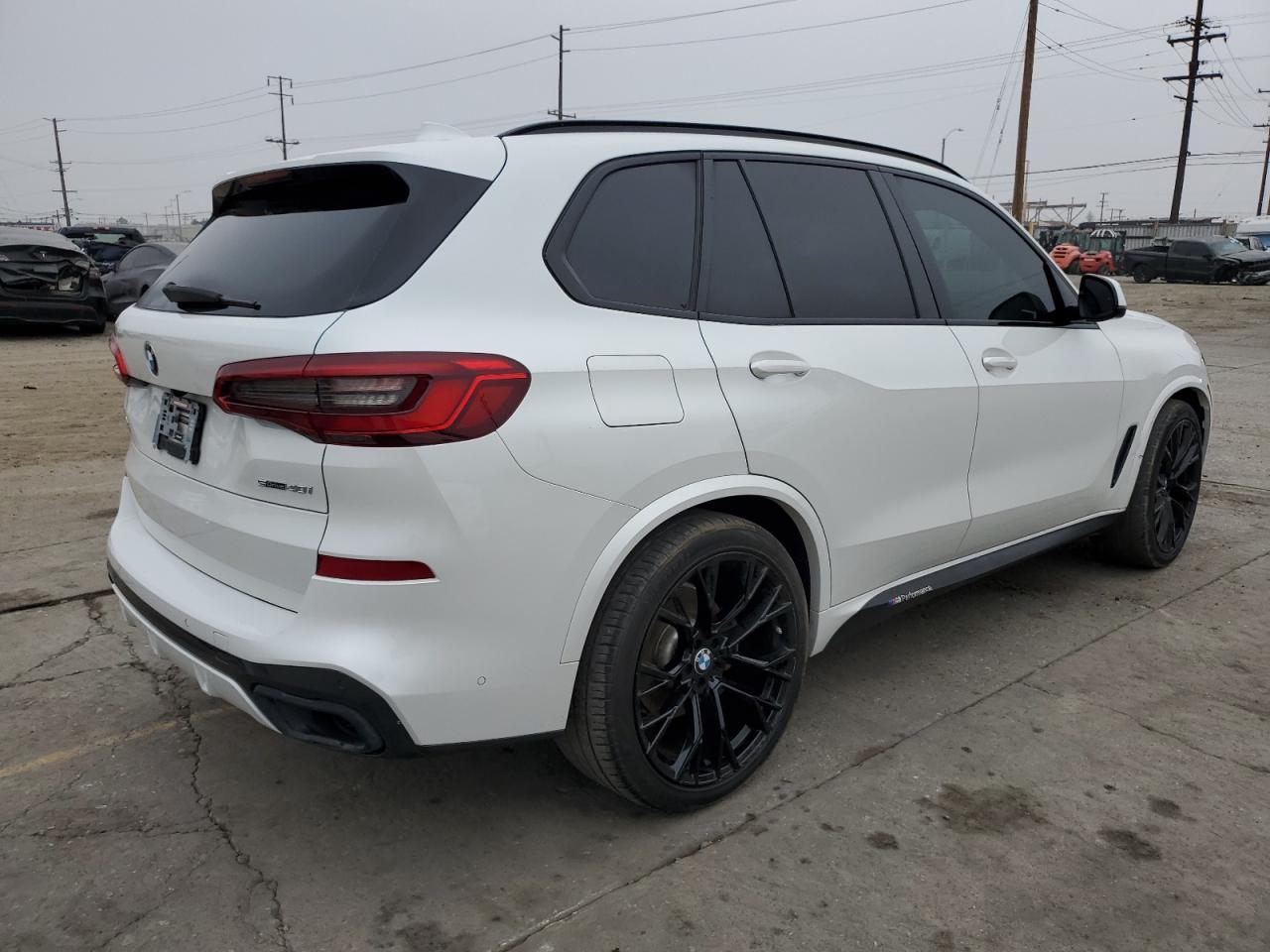 2020 BMW X5 Sdrive 40I - Фото 3