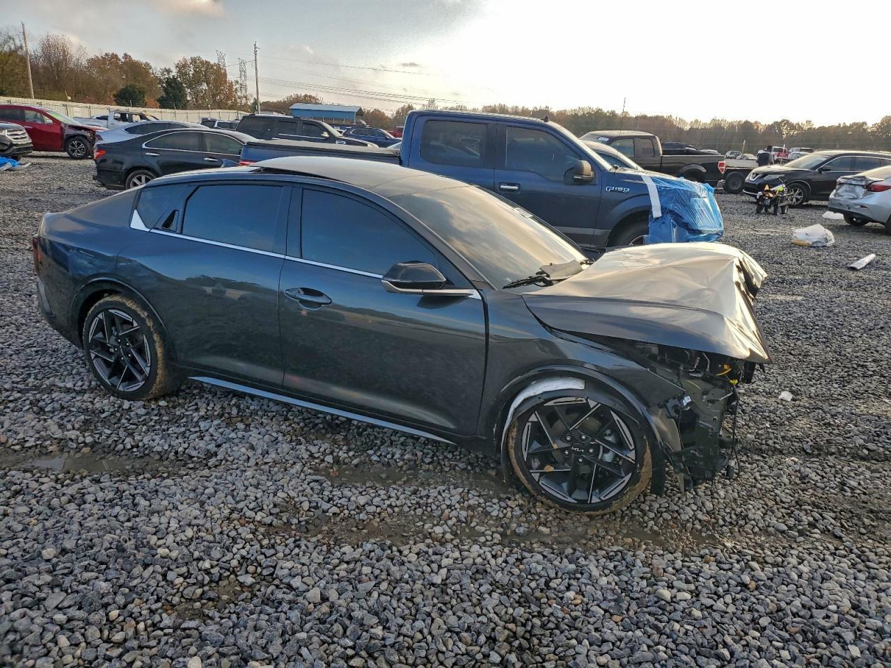 2025 Kia K4 Gt Line - Image 4