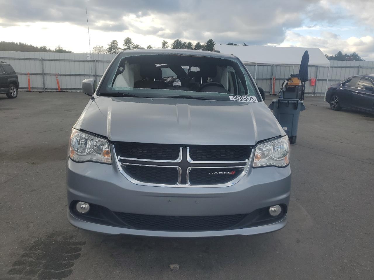 2019 Dodge Grand Caravan Sxt - Фото 5