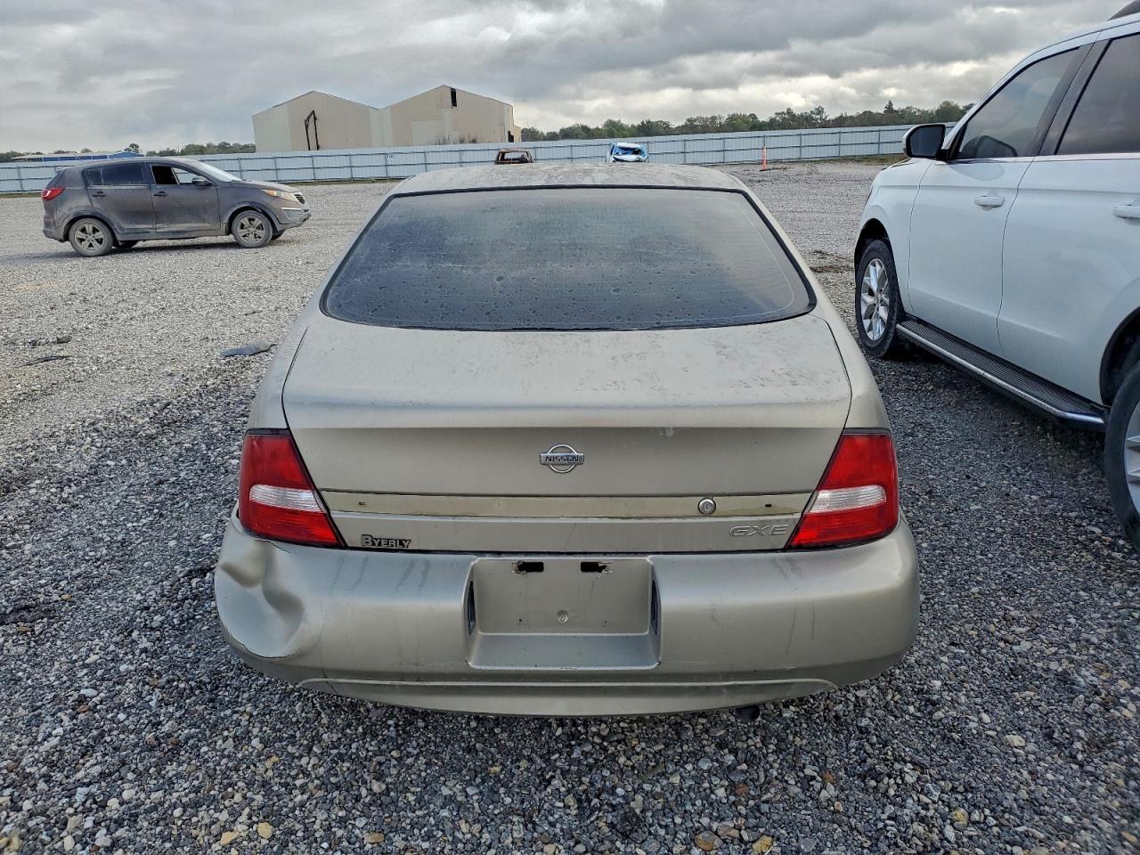 2001 Nissan Altima Xe - Фото 6
