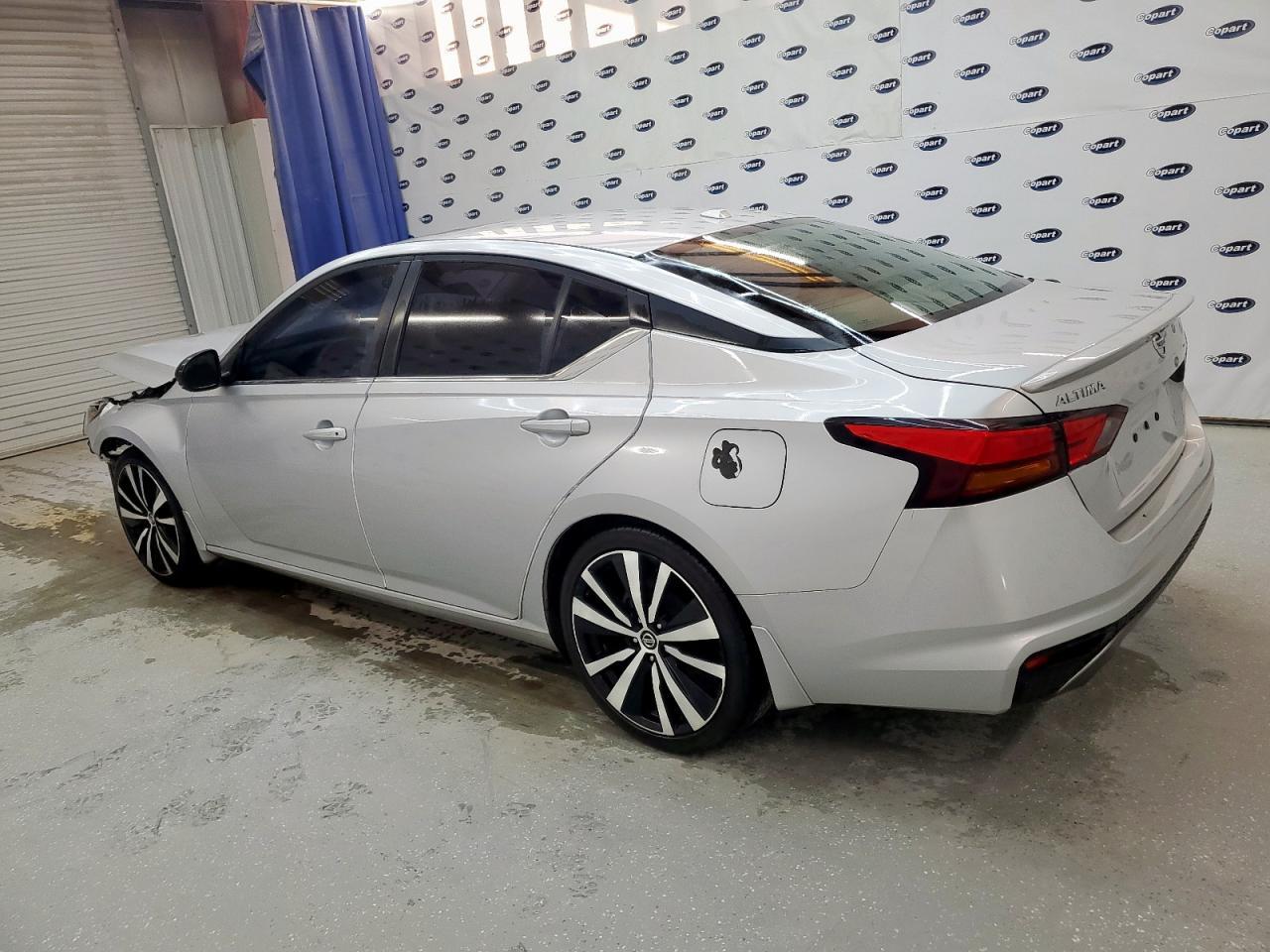 2019 Nissan Altima 2.5 Sr - Image 2