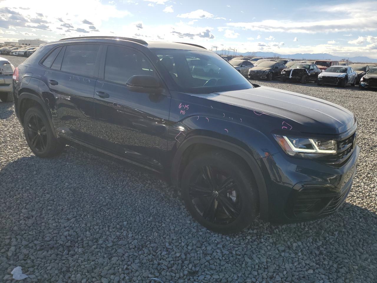 2022 Volkswagen Atlas Cross Sport Sel R-Line - Фото 4