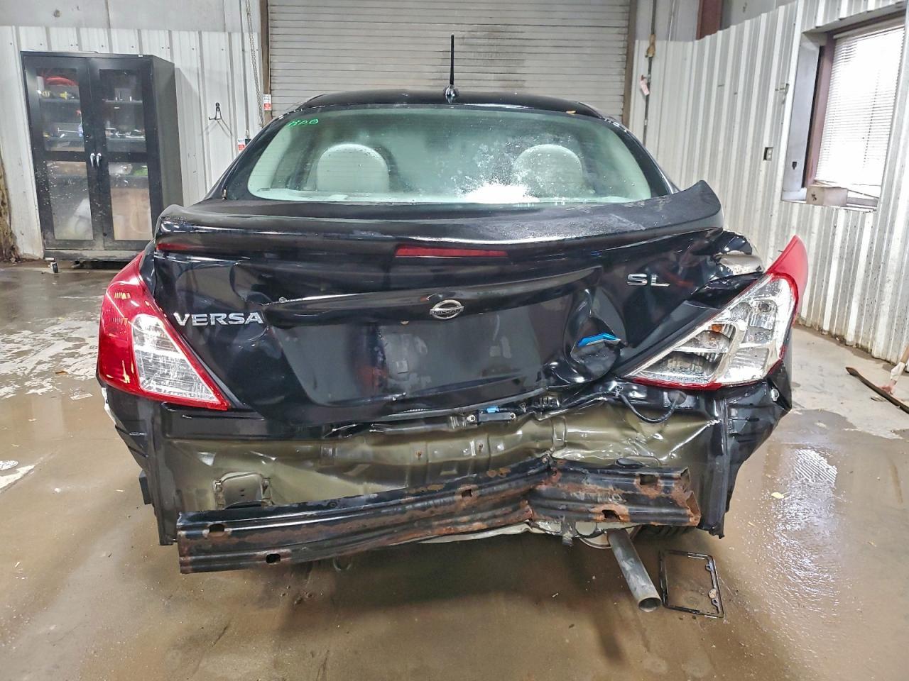 2013 Nissan Versa S - Фото 6