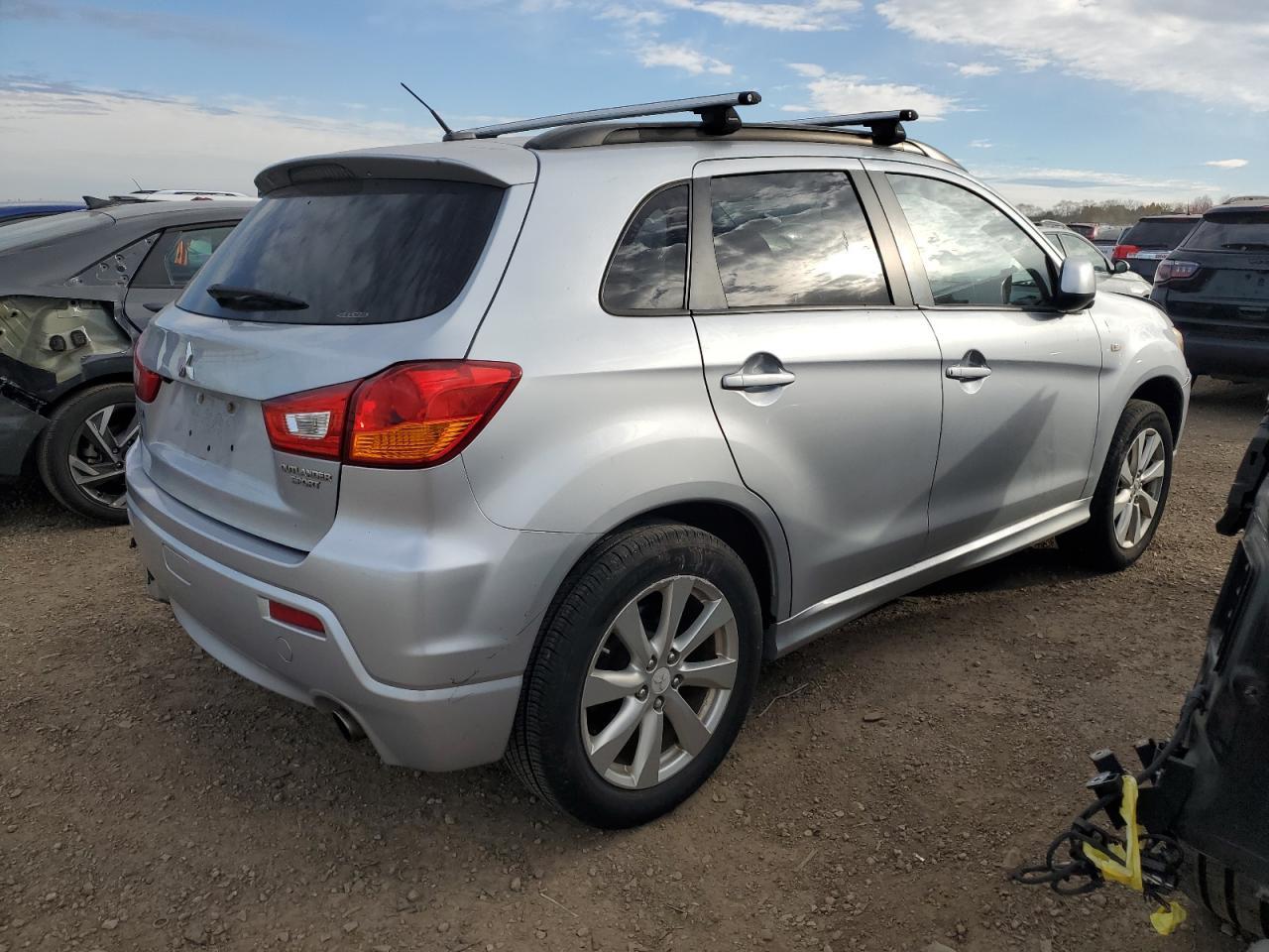 2012 Mitsubishi Outlander Sport Se - Фото 3