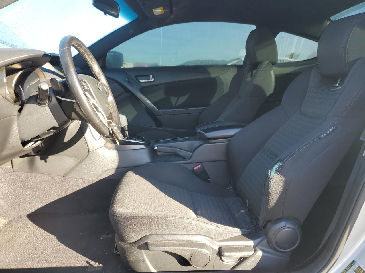 2013 Hyundai Genesis Coupe 2.0T - Image 7