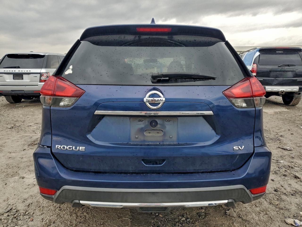 2017 Nissan Rogue S - Фото 6