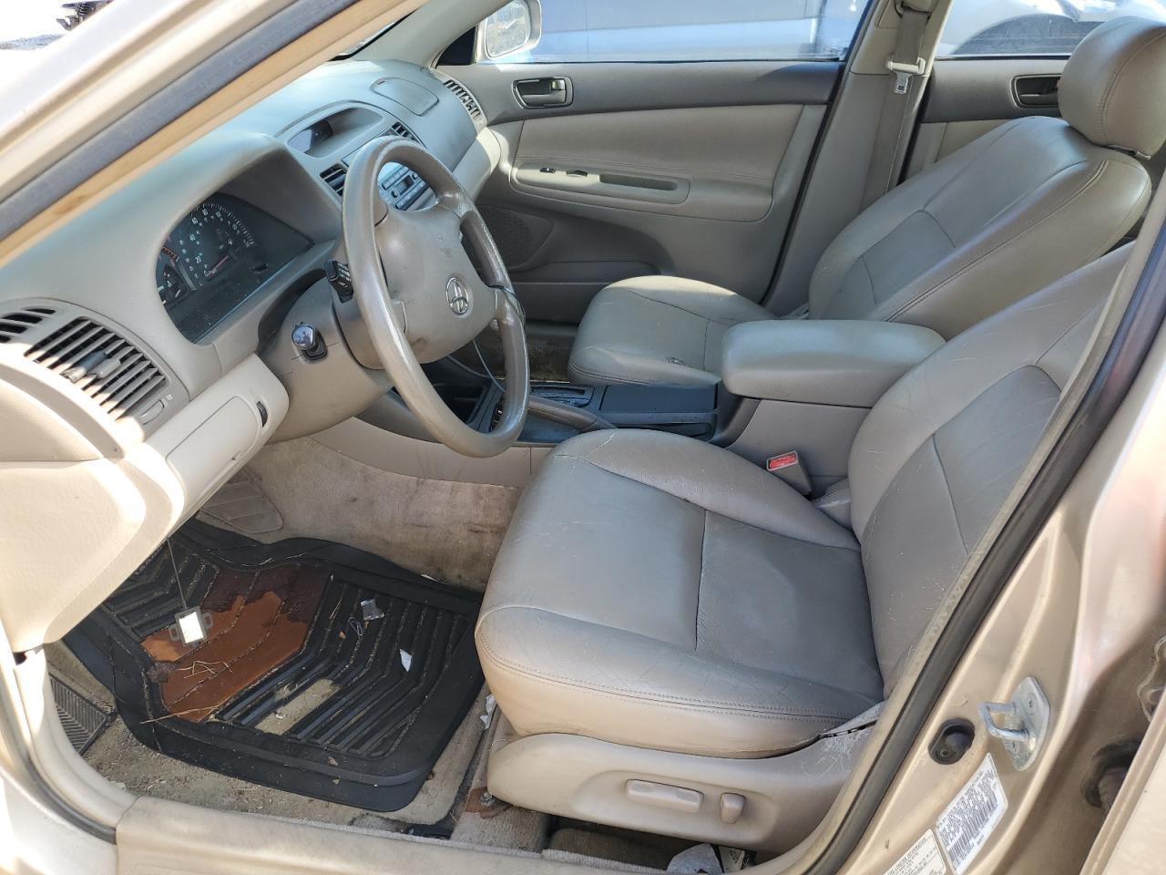 2002 Toyota Camry Le - Image 7