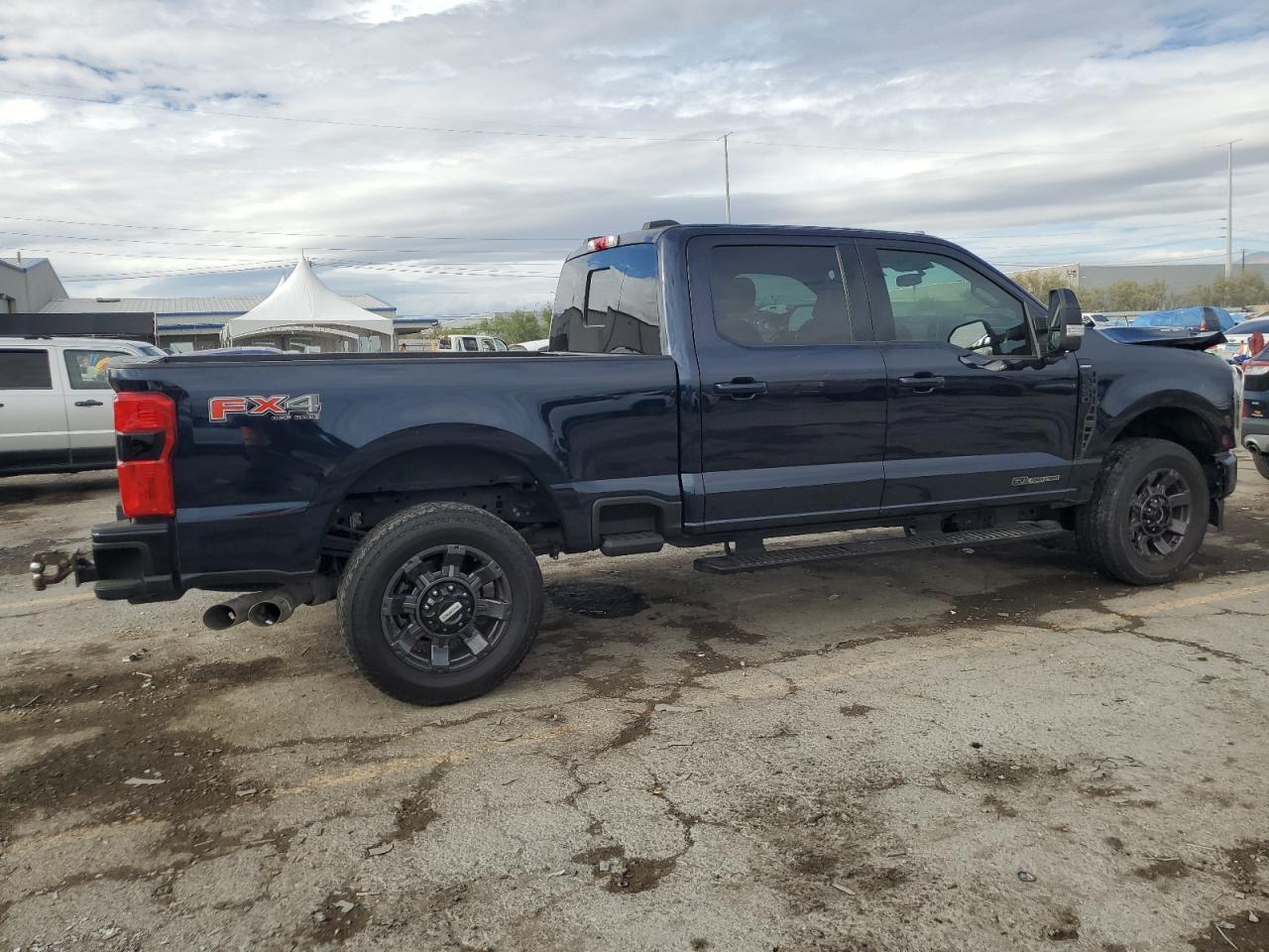2024 Ford F250 Super Duty - Фото 3