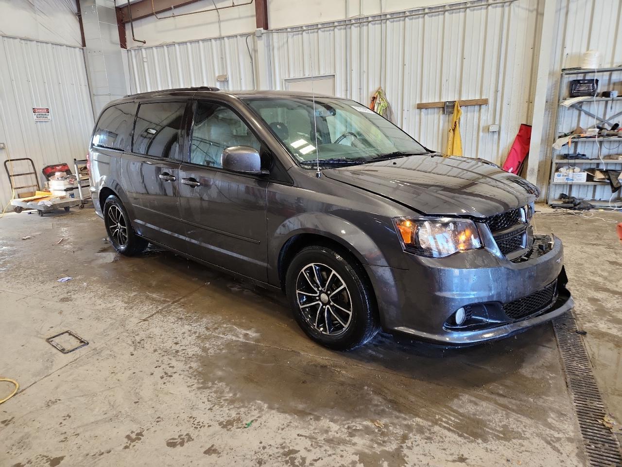 2017 Dodge Grand Caravan Gt - Фото 4