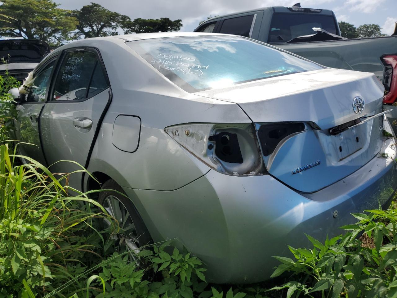 2014 Toyota Corolla Le - Фото 2