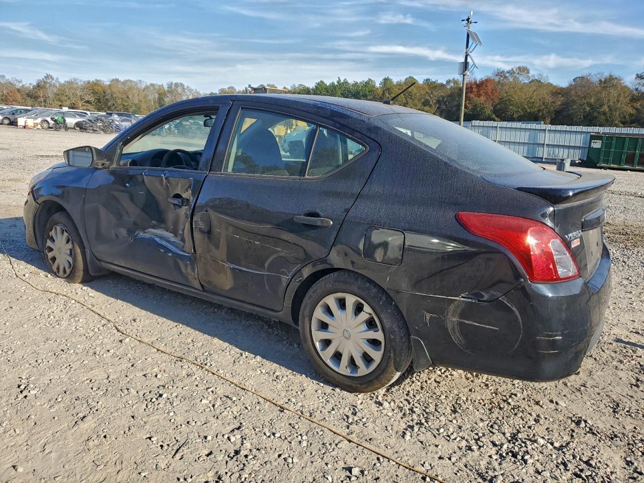 2016 Nissan Versa S - Image 2