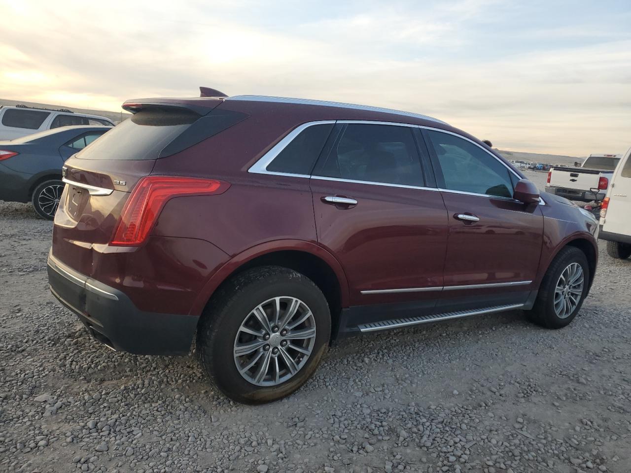 2017 Cadillac Xt5 Luxury - Фото 3