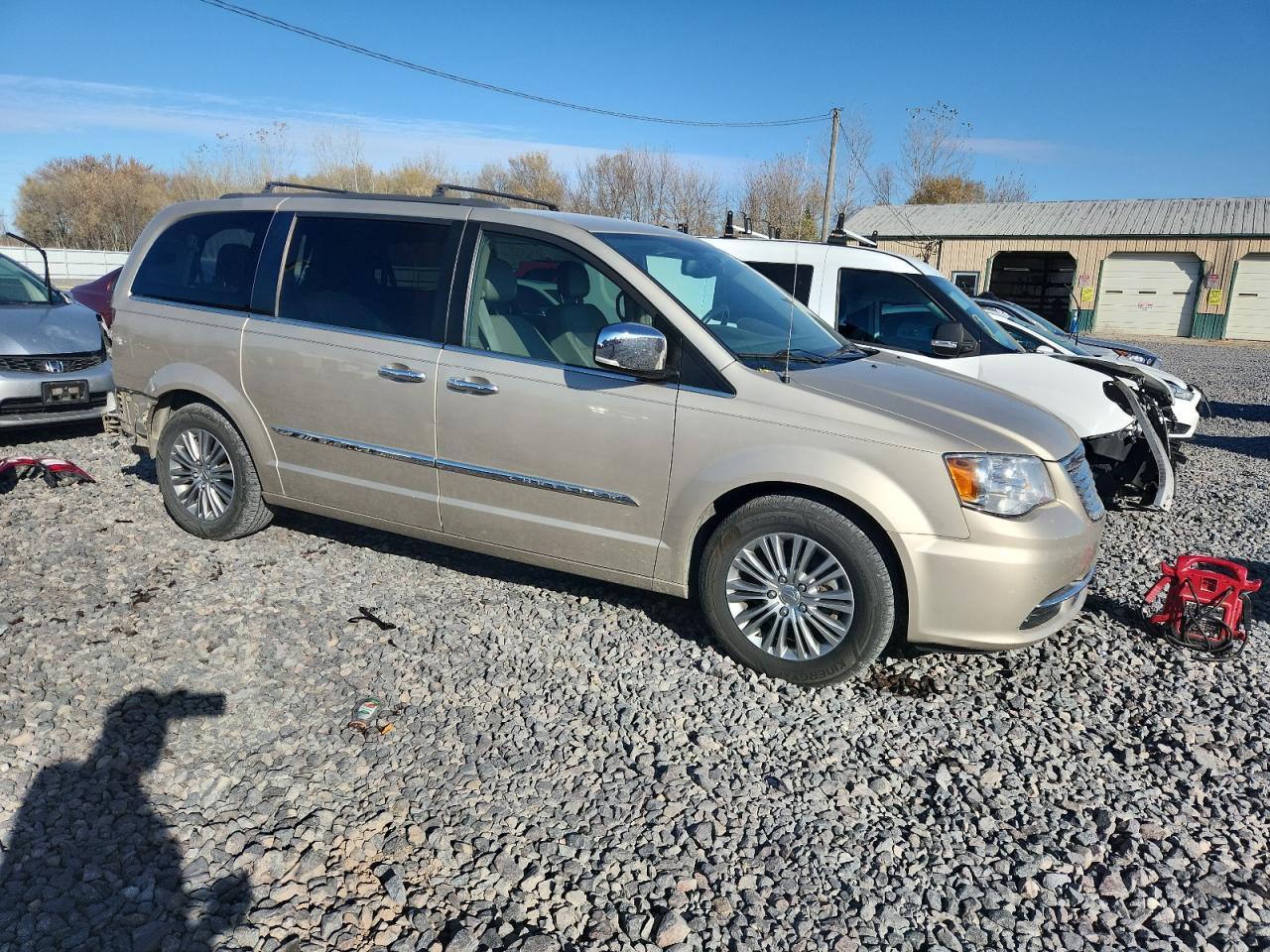 2014 Chrysler Town & Country Touring L - Фото 4