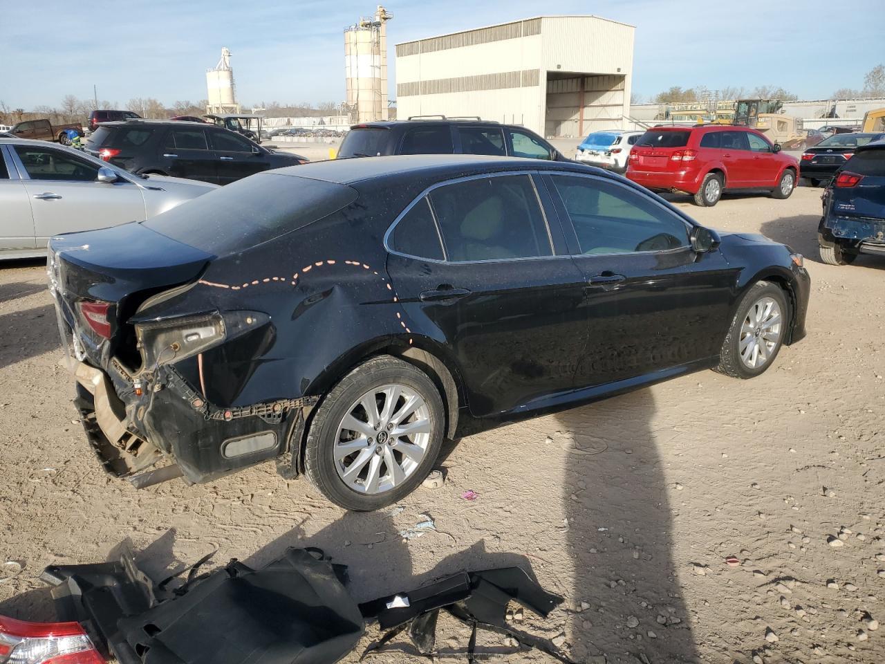 2018 Toyota Camry L - Image 3