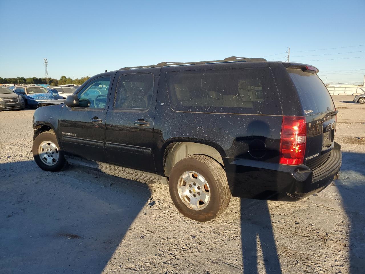 2013 Chevrolet Suburban C1500 Lt - Image 2