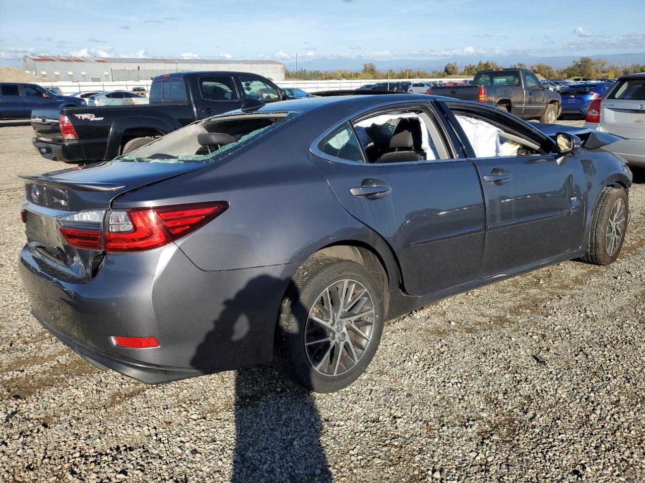 2017 Lexus Es 350 Base - Image 3