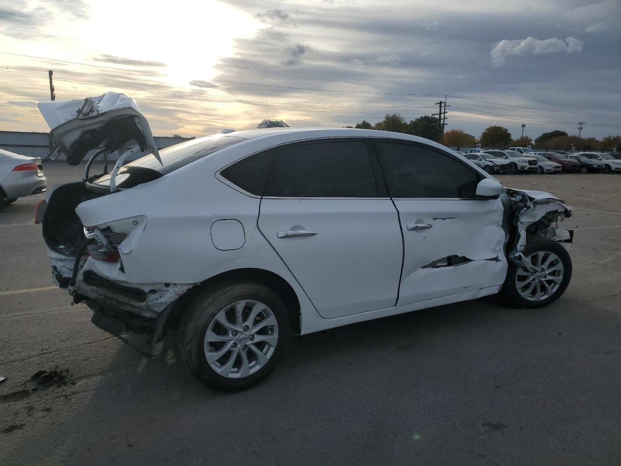 2019 Nissan Sentra Sv - Image 3