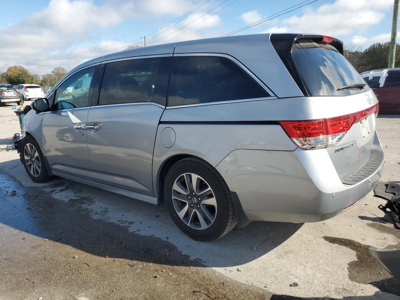 2016 Honda Odyssey Touring - Фото 2