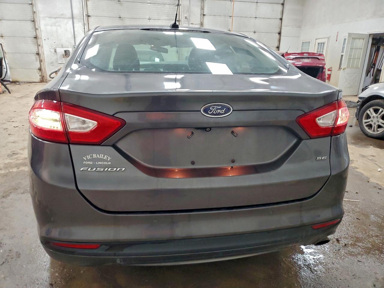 2016 Ford Fusion Se - Фото 6