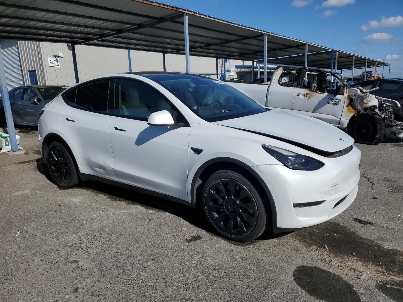 2023 Tesla Model Y - Image 4