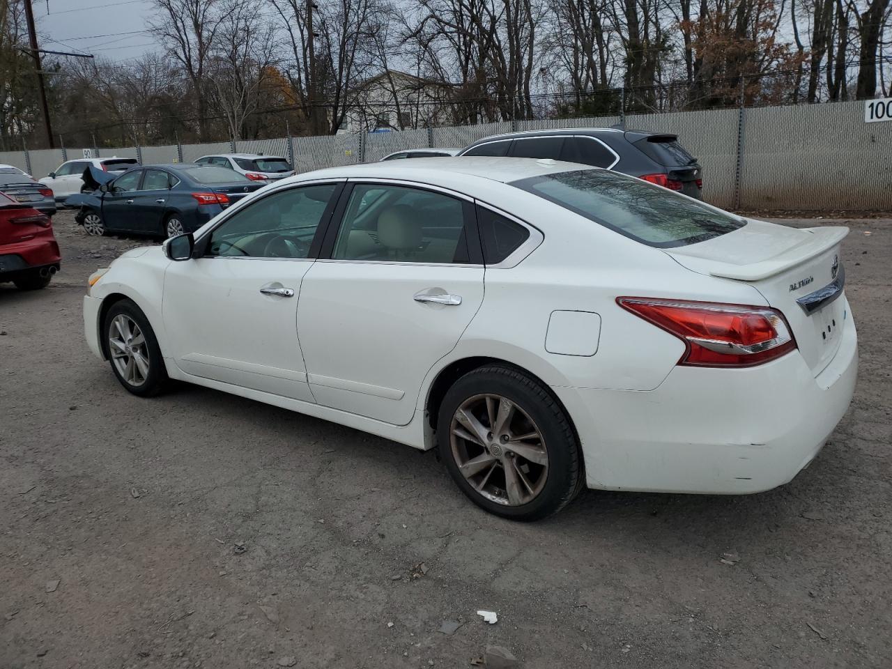 2013 Nissan Altima 2.5 - Image 2