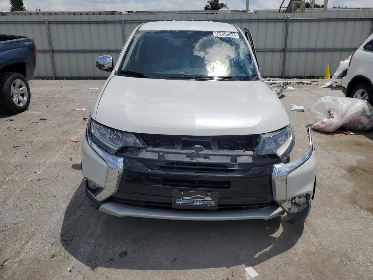 2016 Mitsubishi Outlander Se - Image 5