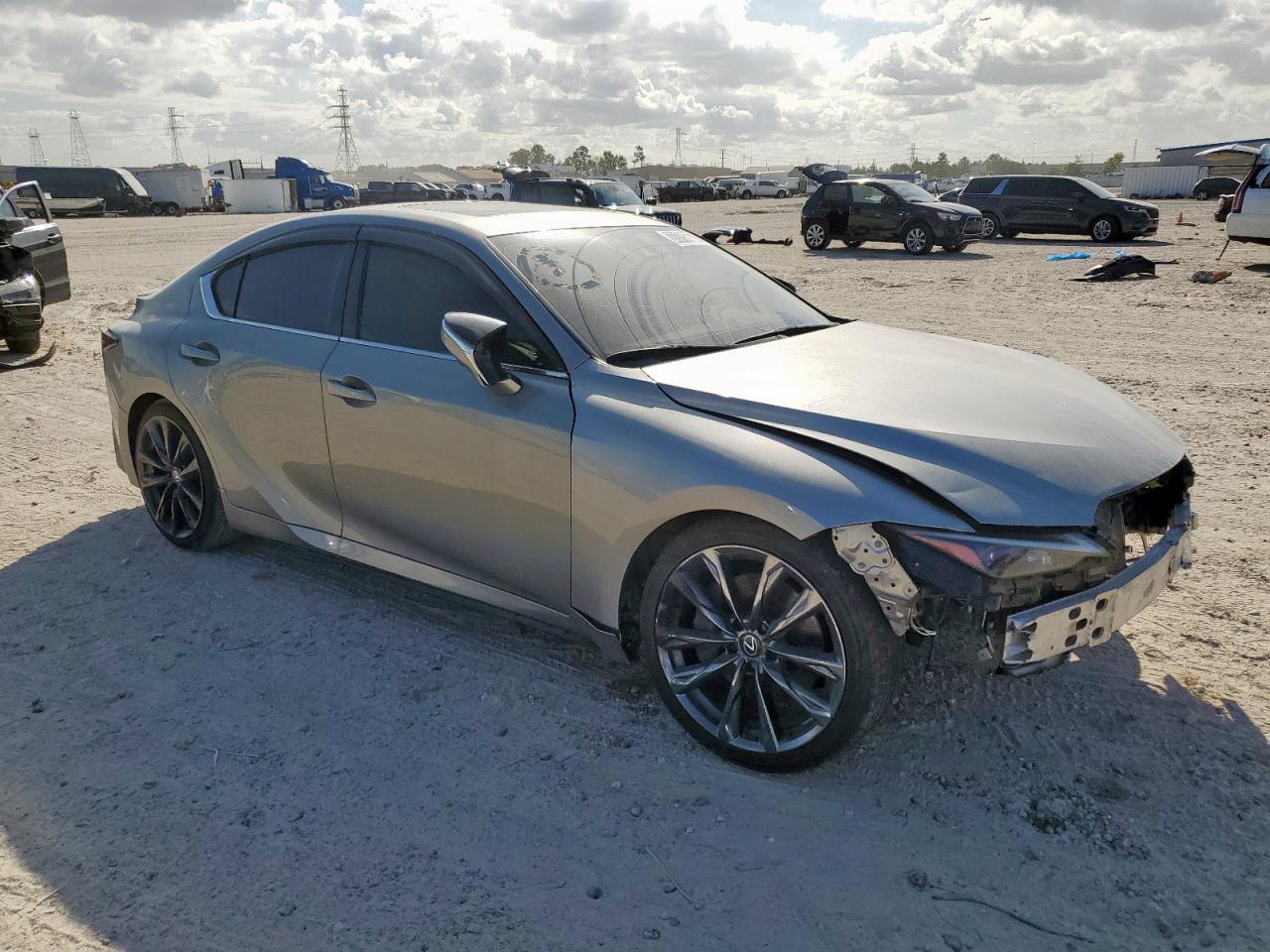 2023 Lexus Is 350 F Sport Design - Image 4