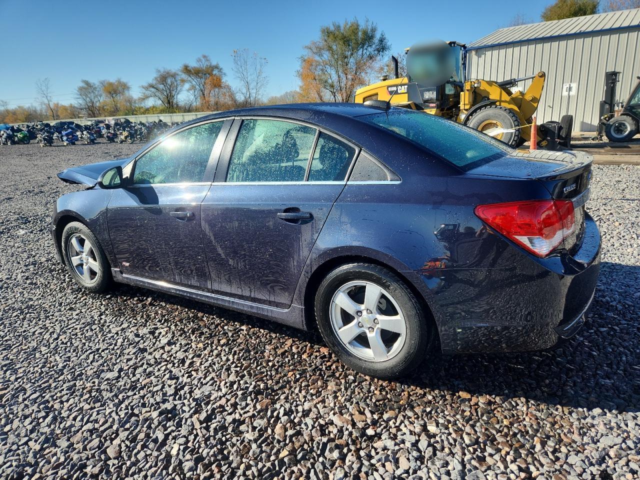 2015 Chevrolet Cruze Lt - Image 2
